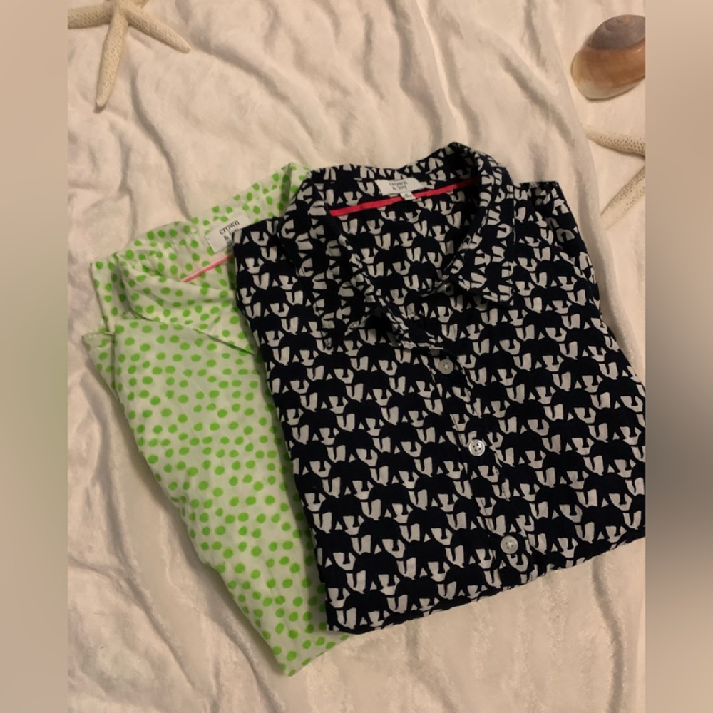 Women's Crown & Ivy Causal Button Down  Lot